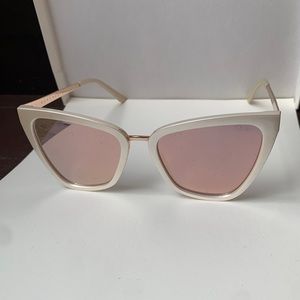 Quay REINA Sunglasses